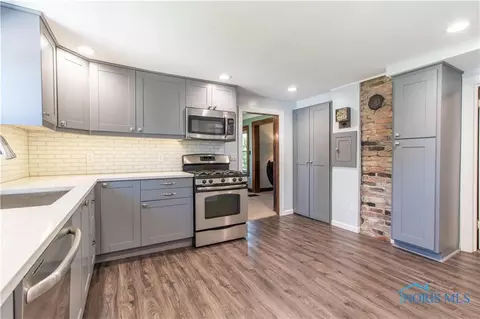 123 E John St, Maumee, OH 43537 photo 20