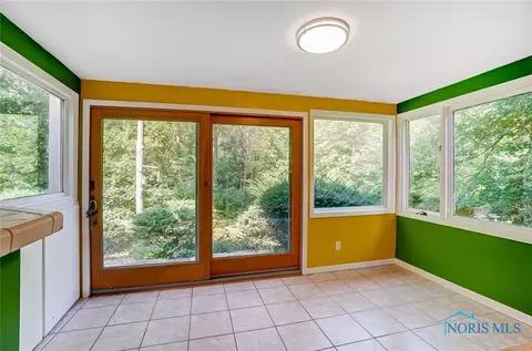 1033 Richards Rd, Toledo, OH 43607 photo 9