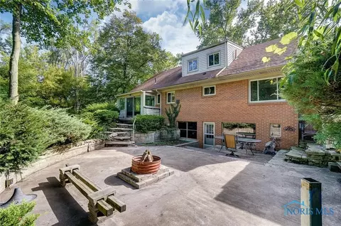 1033 Richards Rd, Toledo, OH 43607 photo 3