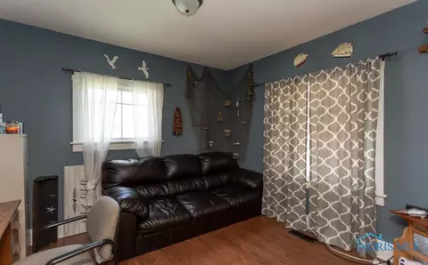 427 E Main St, Fayette, OH 43521 photo 7