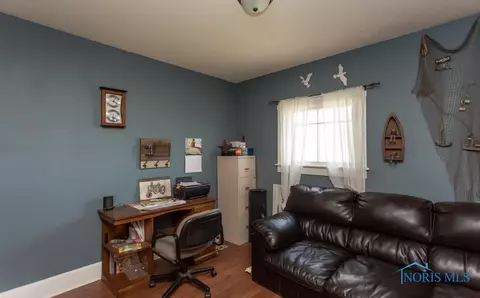 427 E Main St, Fayette, OH 43521 photo 8