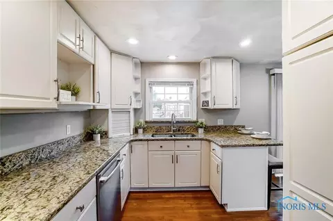 6502 Glenhurst Dr, Maumee, OH 43537 photo 16