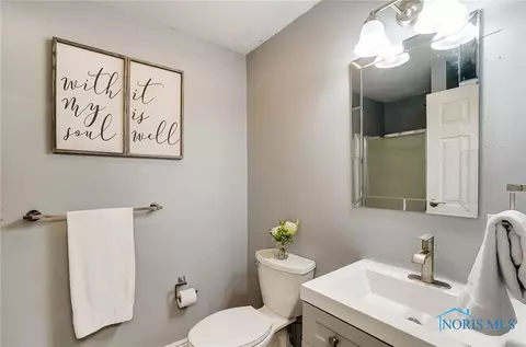 6502 Glenhurst Dr, Maumee, OH 43537 photo 33