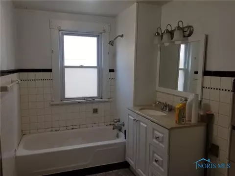 1663 Nebraska Ave, Toledo, OH 43607 photo 8