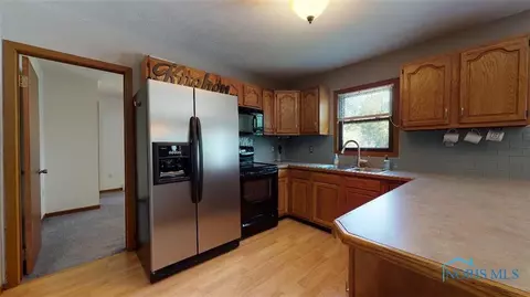 419 Easy St, Willard, OH 44890 photo 24