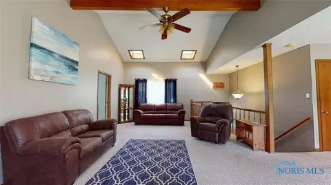 419 Easy St, Willard, OH 44890 photo 11