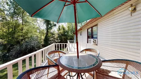 419 Easy St, Willard, OH 44890 photo 7