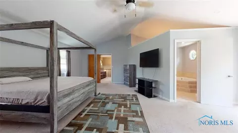 419 Easy St, Willard, OH 44890 photo 18