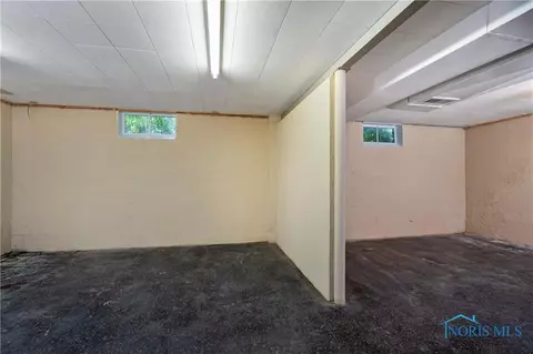 1017 Scribner St, Maumee, OH 43537 photo 28