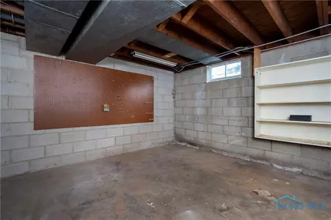 1017 Scribner St, Maumee, OH 43537 photo 27