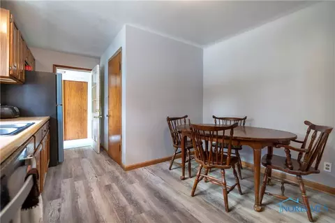 1017 Scribner St, Maumee, OH 43537 photo 12