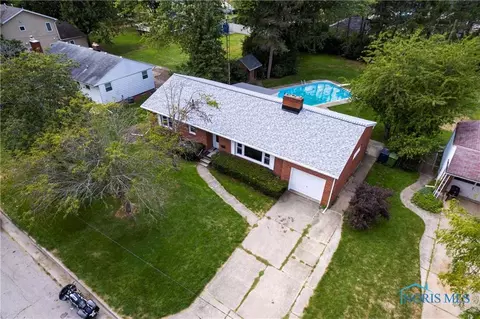 1017 Scribner St, Maumee, OH 43537 photo 1