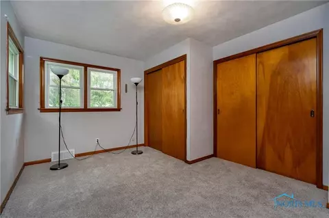 1017 Scribner St, Maumee, OH 43537 photo 17