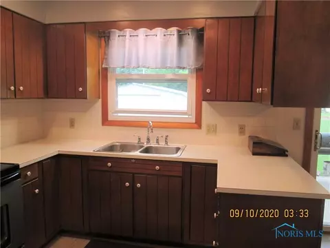106 E Daisy St, Forest, OH 45843 photo 8