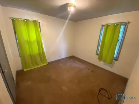 1010 Mackow Dr, Toledo, OH 43607 photo 7