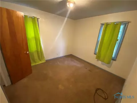 1010 Mackow Dr, Toledo, OH 43607 photo 6