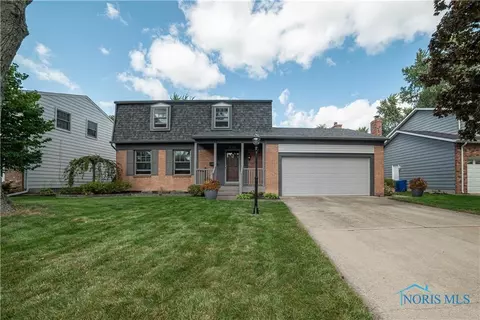 880 Maple Ln, Waterville, OH 43566 photo 2