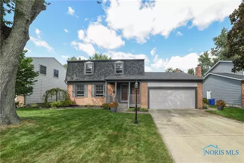 880 Maple Ln, Waterville, OH 43566 photo 3