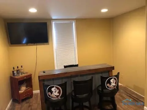 209 E 8th St, Sycamore, OH 44882 photo 9