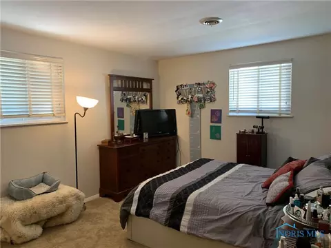 210 John St, Bryan, OH 43506 photo 10