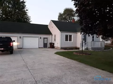 955 W Wayne St, Paulding, OH 45879 photo 1