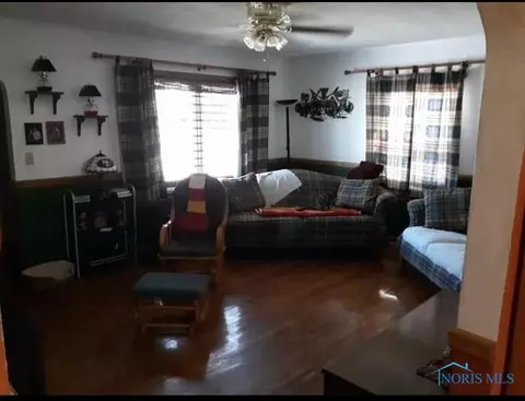 955 W Wayne St, Paulding, OH 45879 photo 5