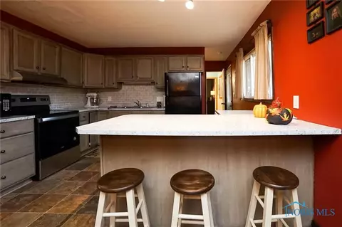 1004 Harmon St, Findlay, OH 45840 photo 6