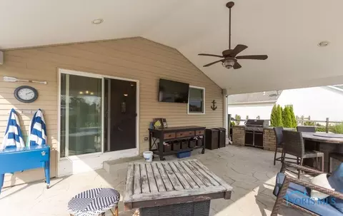 7043 Saddleback Rd, Maumee, OH 43537 photo 5