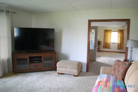 216 Cora St, Mccomb, OH 45858 photo 8