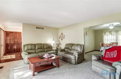 2318 Springmill Rd, Findlay, OH 45840 photo 4