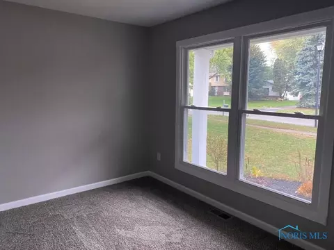 3926 Farmbrook Dr, Sylvania, OH 43560 photo 11