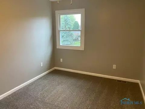 3926 Farmbrook Dr, Sylvania, OH 43560 photo 20