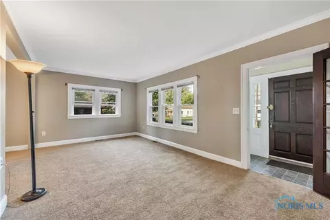 5833 Chippewa Rd, Toledo, OH 43613 photo 10