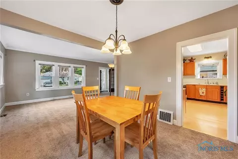 5833 Chippewa Rd, Toledo, OH 43613 photo 12