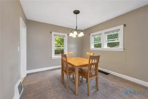 5833 Chippewa Rd, Toledo, OH 43613 photo 11
