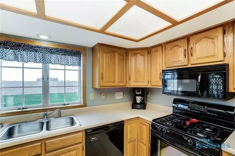 7692 Weston Rd, Custar, OH 43511 photo 8