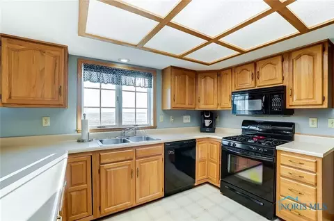 7692 Weston Rd, Custar, OH 43511 photo 7