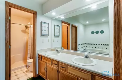 7692 Weston Rd, Custar, OH 43511 photo 17