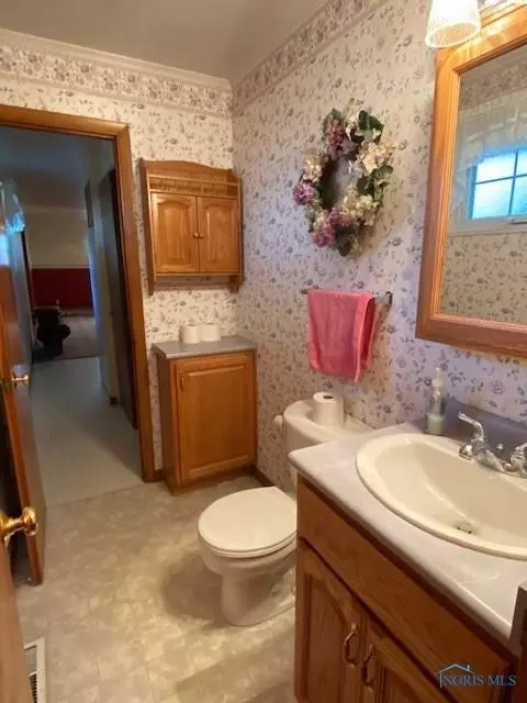 326 W Perry St, Bryan, OH 43506 photo 16