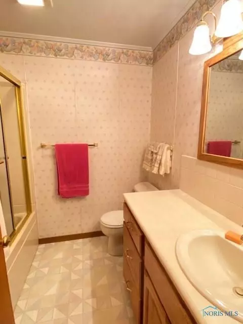 326 W Perry St, Bryan, OH 43506 photo 14
