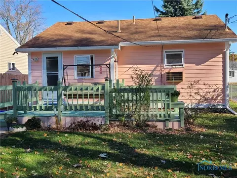 1045 Scott St, Maumee, OH 43537 photo 24