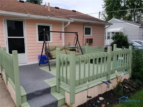 1045 Scott St, Maumee, OH 43537 photo 26