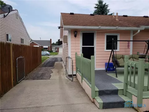 1045 Scott St, Maumee, OH 43537 photo 25