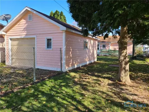 1045 Scott St, Maumee, OH 43537 photo 22