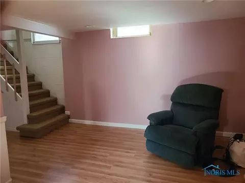 1045 Scott St, Maumee, OH 43537 photo 17