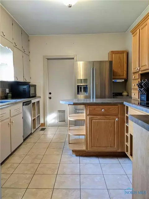 209 E Catherine St, West Unity, OH 43570 photo 18