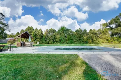 6726 Emch Rd, Walbridge, OH 43465 photo 45