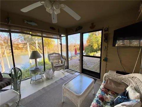 30521 E River Rd, Perrysburg, OH 43551 photo 9