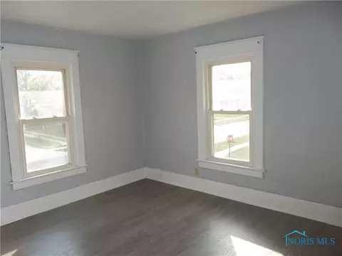 301 E Union St, Walbridge, OH 43465 photo 20
