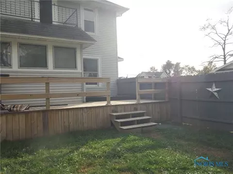 301 E Union St, Walbridge, OH 43465 photo 6